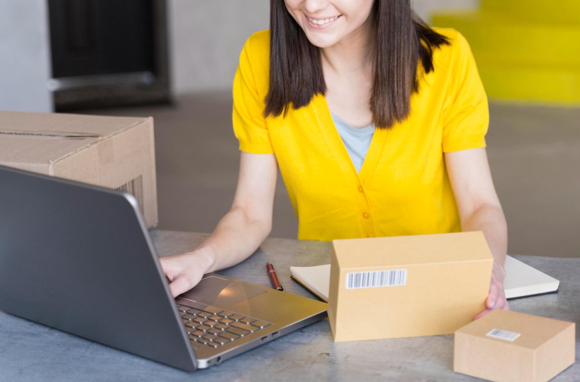 Managing e-commerce shipments